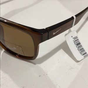 Nike sunglasses marchon / oak / brown lens